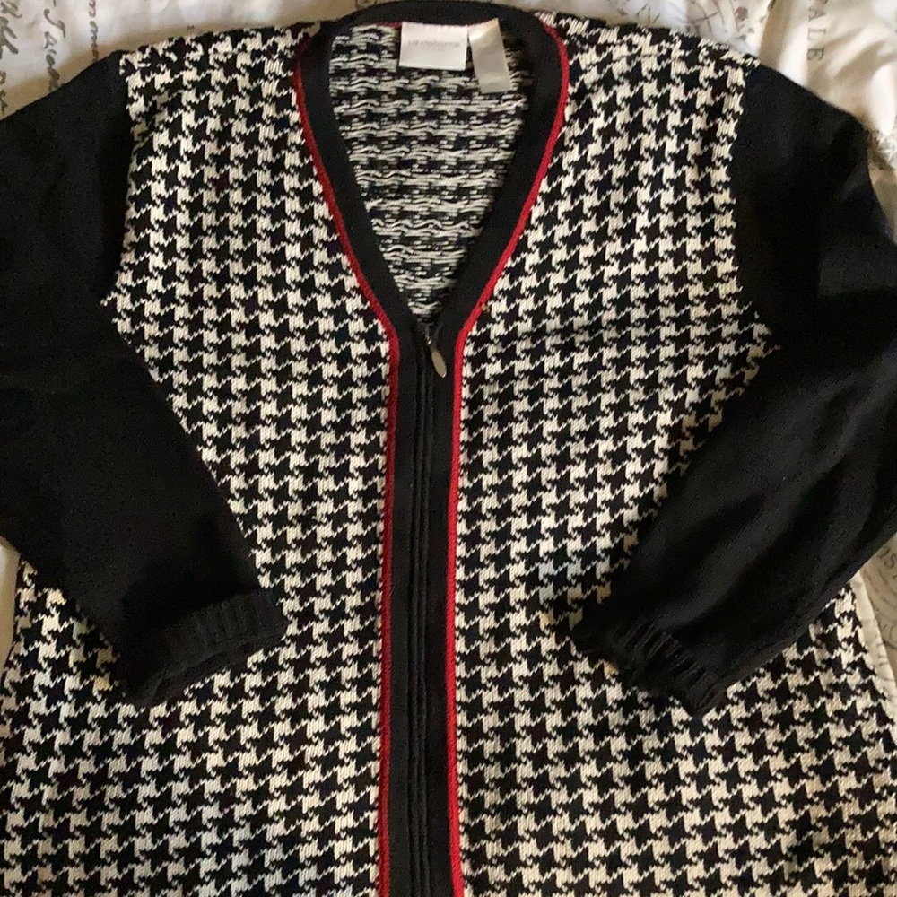 Liz Claiborne Black and white hounds tooth zip front cardigan